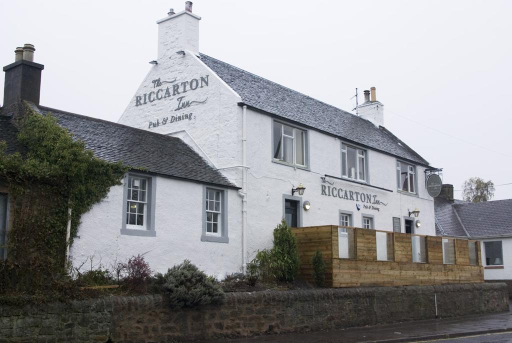 Riccarton Inn Currie Exterior foto
